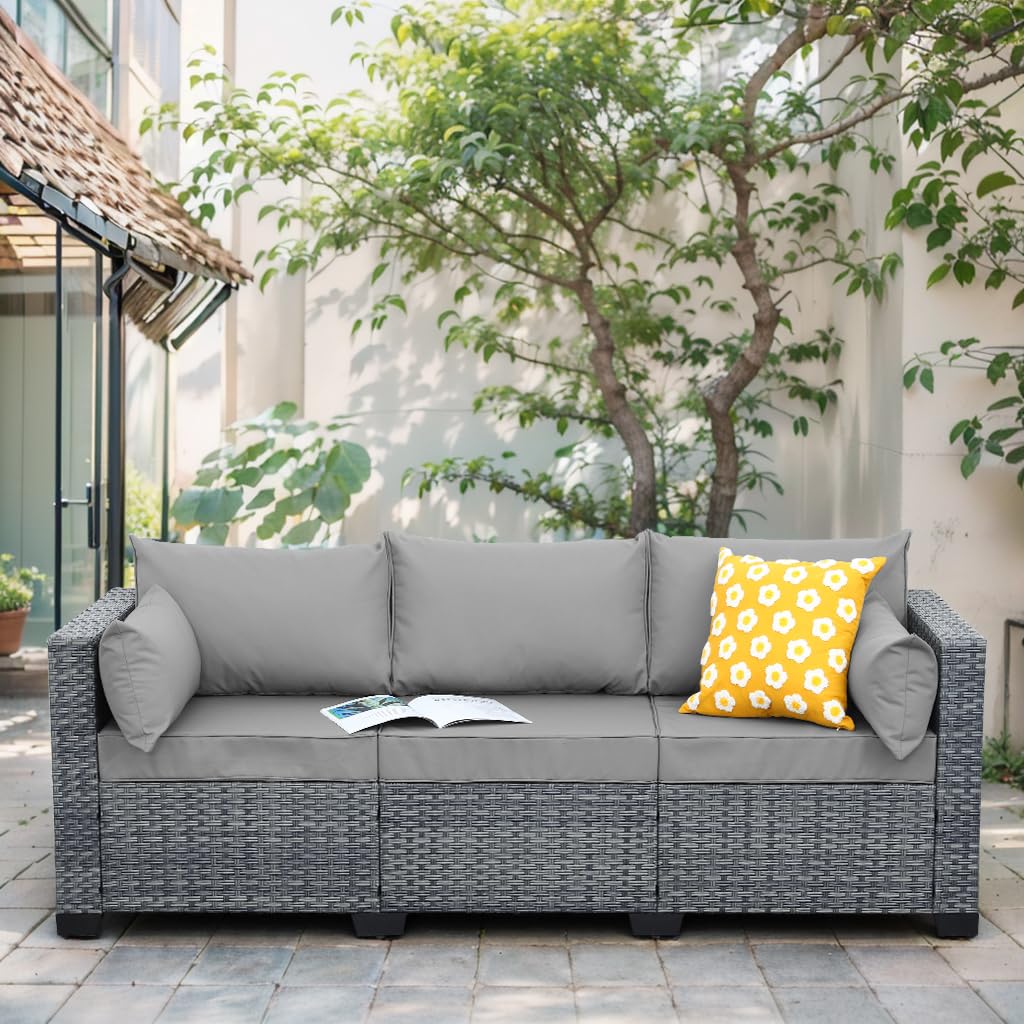 Light Grey Wicker 3-seat Outdoor Sofa with Cushions P513