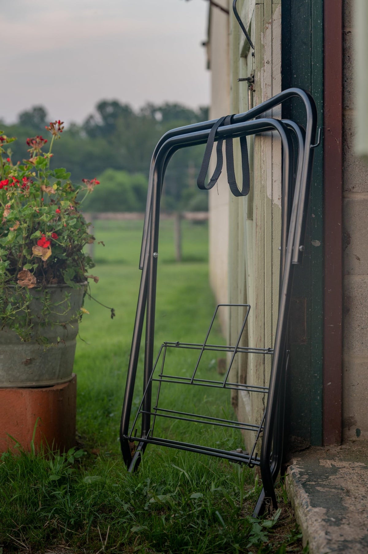 Portable Folding Saddle Rack Powder-Coated Steel J8442
